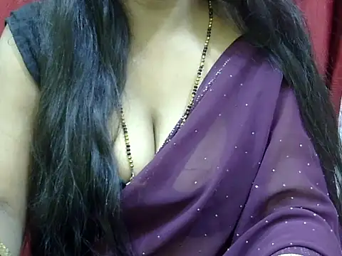 HOT-SEEMAA live sex cam