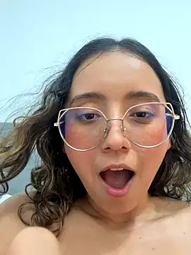 Kay_LustyWife live sex cam