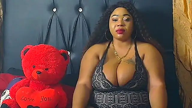 HUMONGUOUSTITSS live sex cam