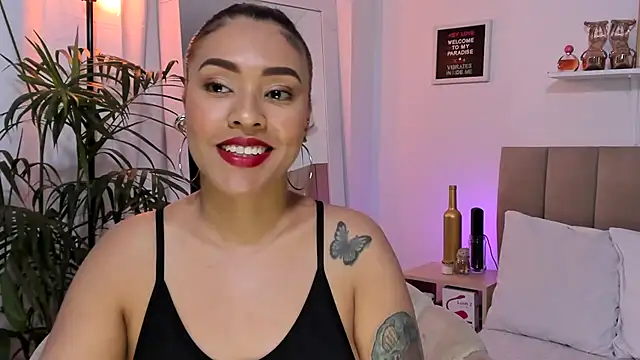 Zoe_Gruber's cam snapshot