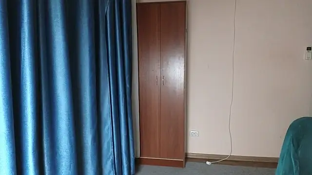 Laura_Gol's cam snapshot