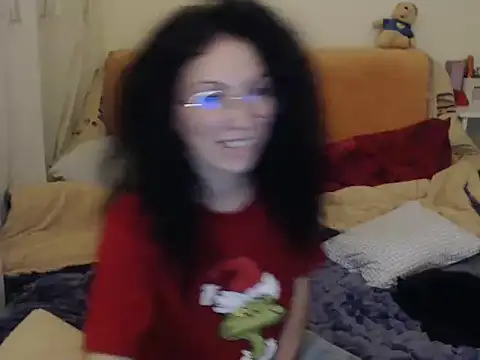 Emmatoo's cam snapshot