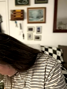 Alix_Valentine's cam snapshot