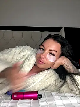 BELLABLACKXUK's cam snapshot