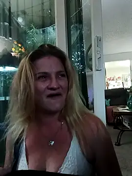 Goldenndoll's cam snapshot