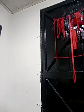 Alis_1327's cam snapshot