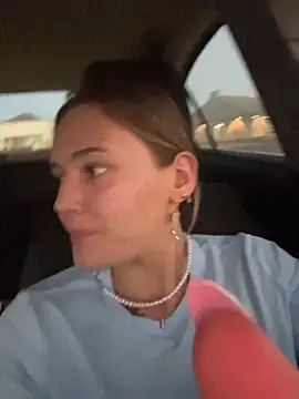 AllesandraLove's cam snapshot