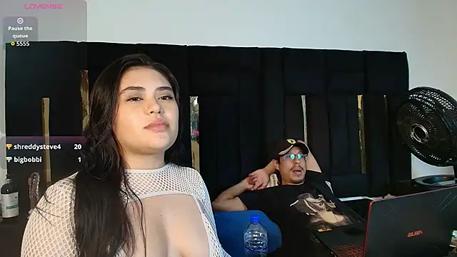 ThaisAdara24's cam snapshot