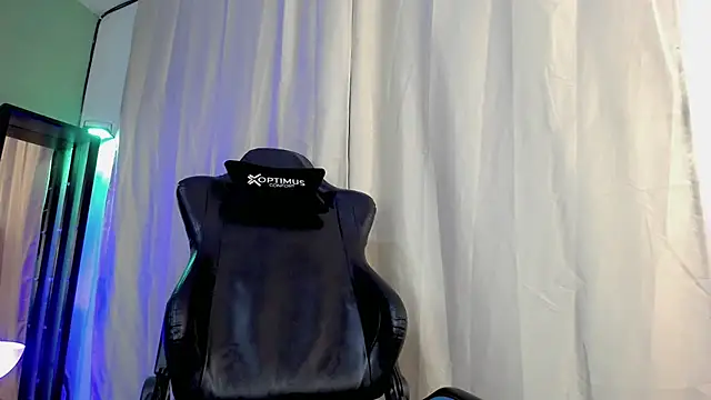 dilan_hott_'s cam snapshot