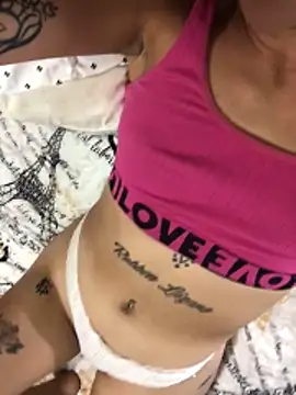 hotroommates's cam snapshot