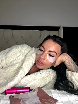 BELLABLACKXUK's cam snapshot