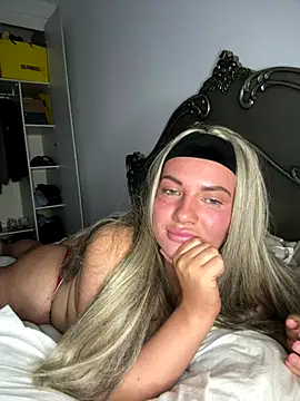 little_lola_x's cam snapshot