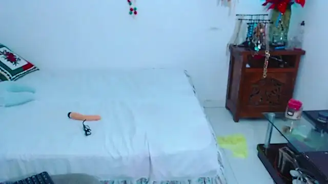 bardotbigcockts live sex cam