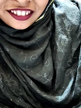 Indian-Nazia's cam snapshot