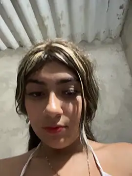 Sweed-virgin-pussy live sex cam