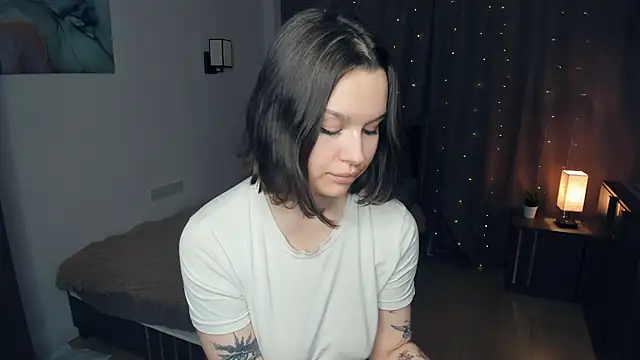 IrmgardBuzard's cam snapshot