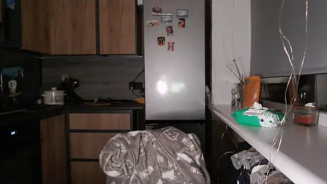 delightful_sofi's cam snapshot