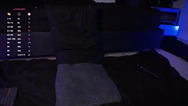 AramJoness live sex cam