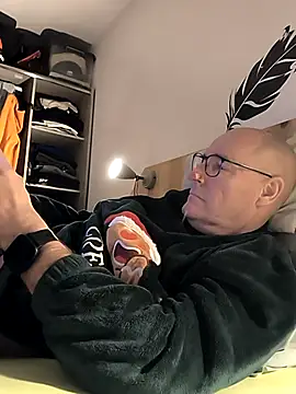 bogland33 live sex cam