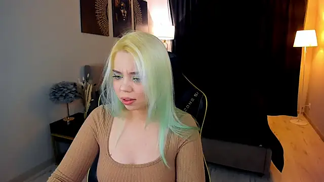 EnergyBunny_1's cam snapshot