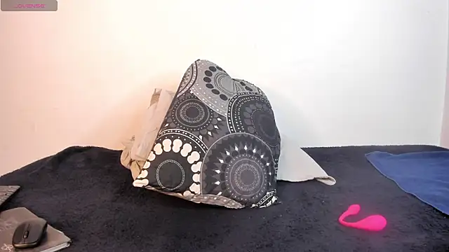 Karla_Dior7 live sex cam