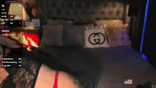 ZyraGoddes live sex cam