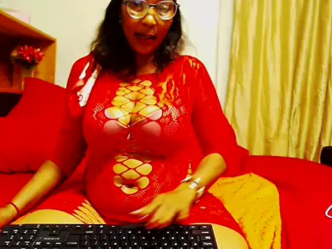 Juicyasss35xx live sex cam