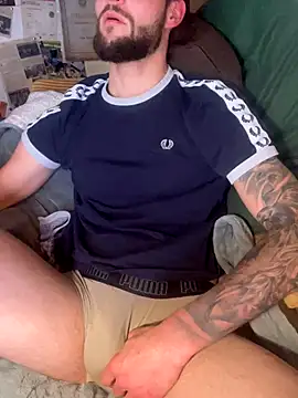 Mexxwell69 live sex cam