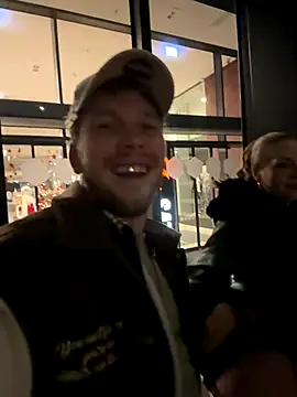 NickyGold_Official's cam snapshot