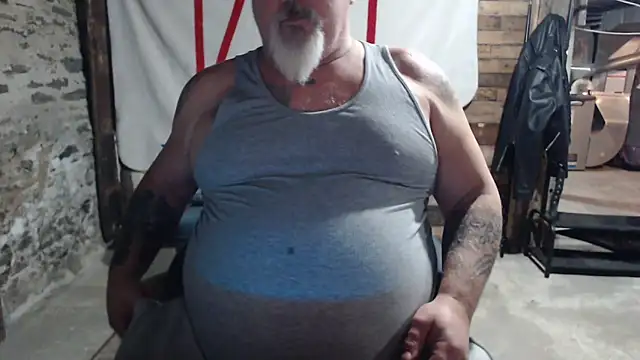 Newfiesausage1972 live sex cam