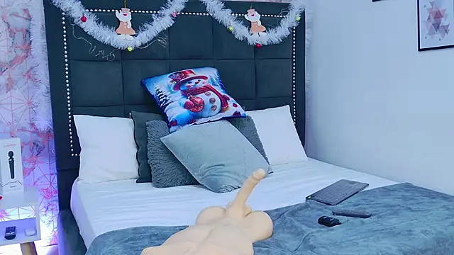 Angelique_Angell's cam snapshot