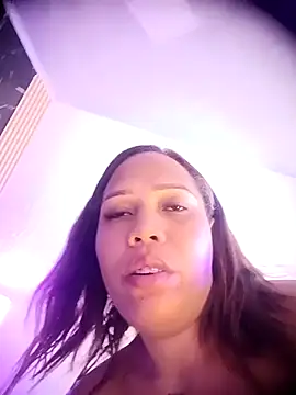 BustyGlow's cam snapshot