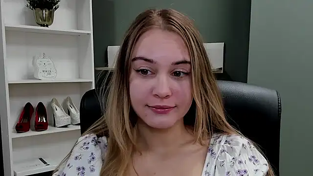 kitty_valeria live sex cam