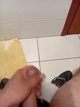 tubadamadruga's cam snapshot