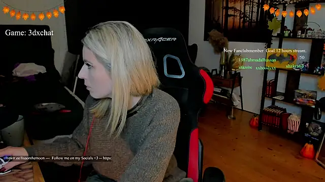 Lisaonthemoon live sex cam