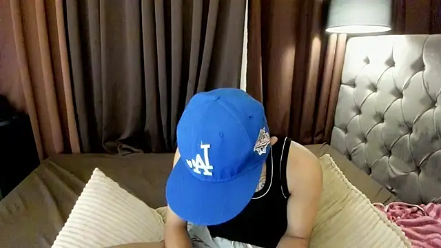 urfantasyhotbaby live sex cam