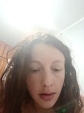 AlisKiv live sex cam