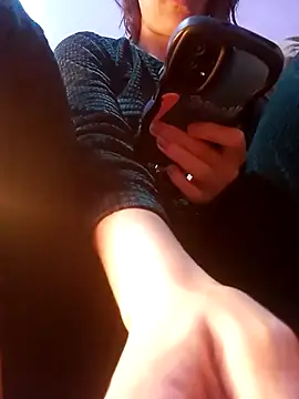 Sellena2's cam snapshot