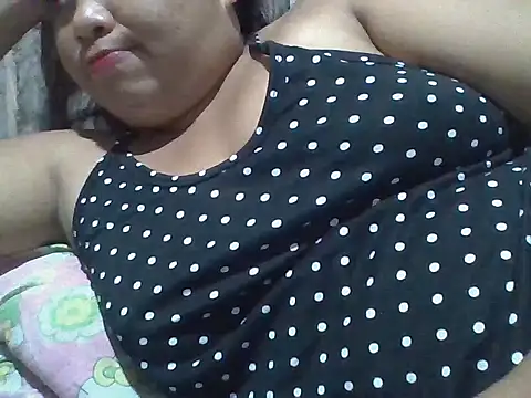 xxmysweetpinayy69's cam snapshot