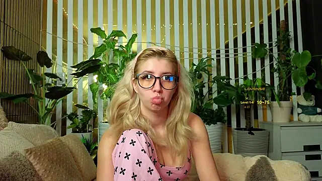 Violetttttta's cam snapshot