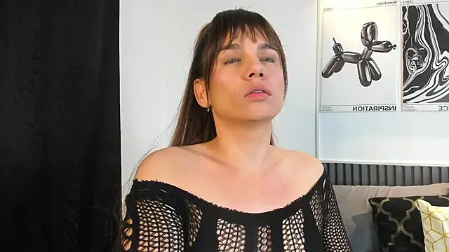 Cloe_Bonne live sex cam