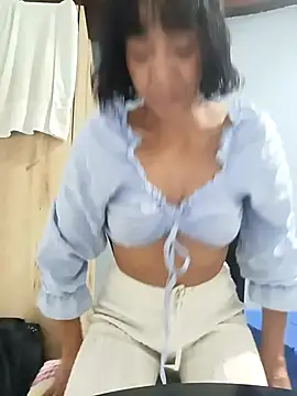 alexandra100gg live sex cam