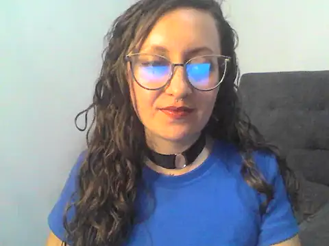 Pinkvixen69's cam snapshot