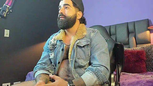 Lyon_vach live sex cam