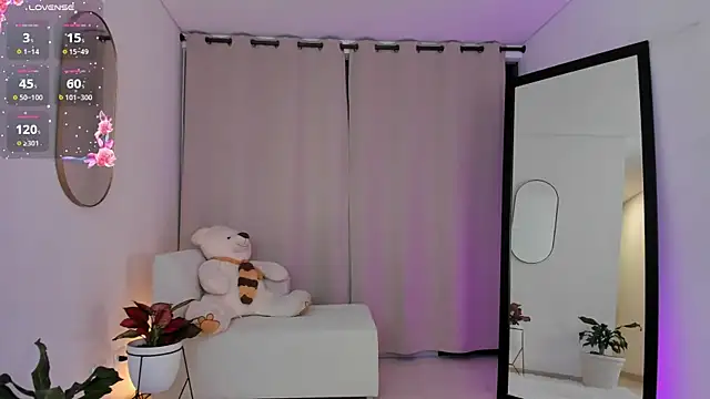 roxie_gates_ live sex cam