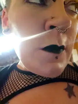 PinkTheHawk live sex cam