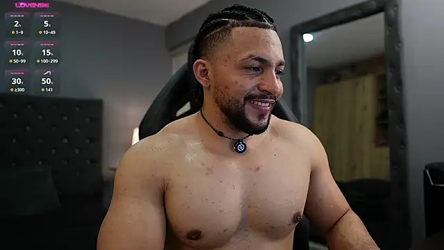 LoganMartinX live sex cam