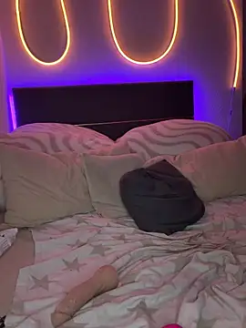 Mila-Jasmin live sex cam