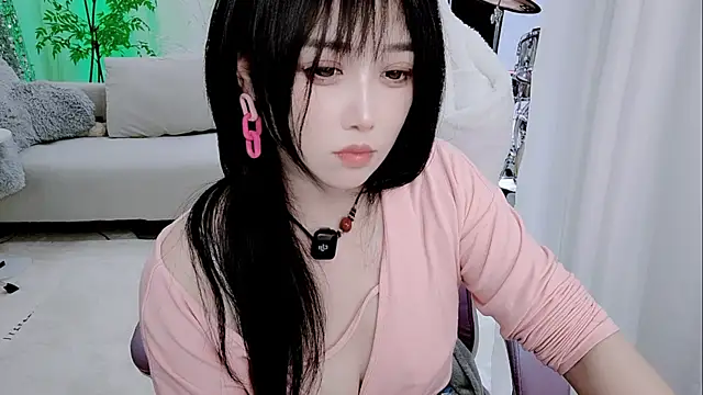 Evangelin-e live sex cam