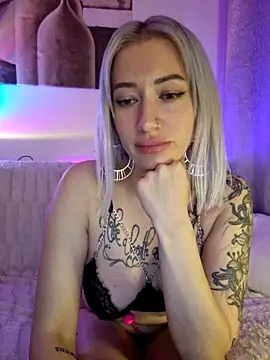 Gina-Lumara live sex cam